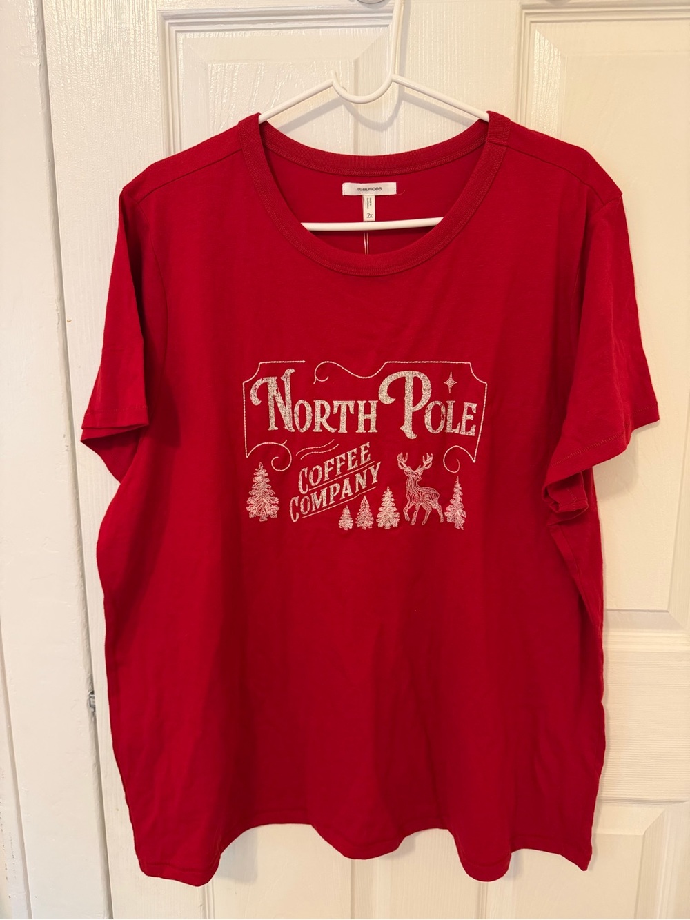 Women’s 2X Christmas Graphic Tee - Red